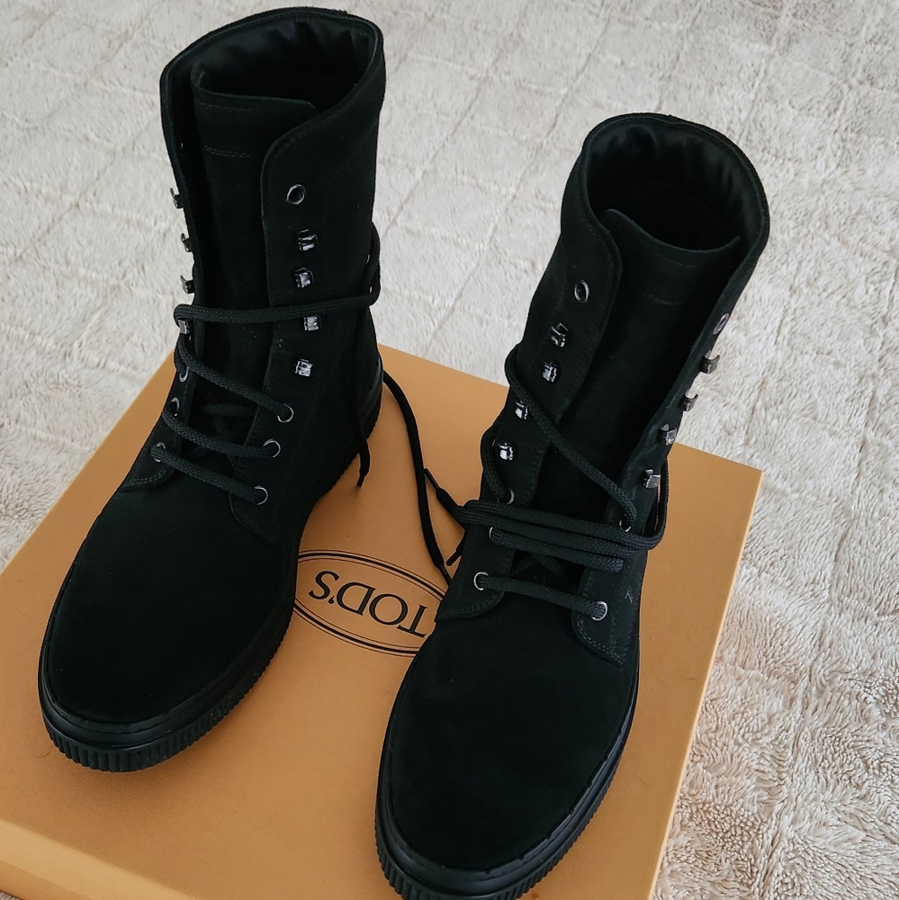 Tod's men Winter Gommino boots size 42, 9 us